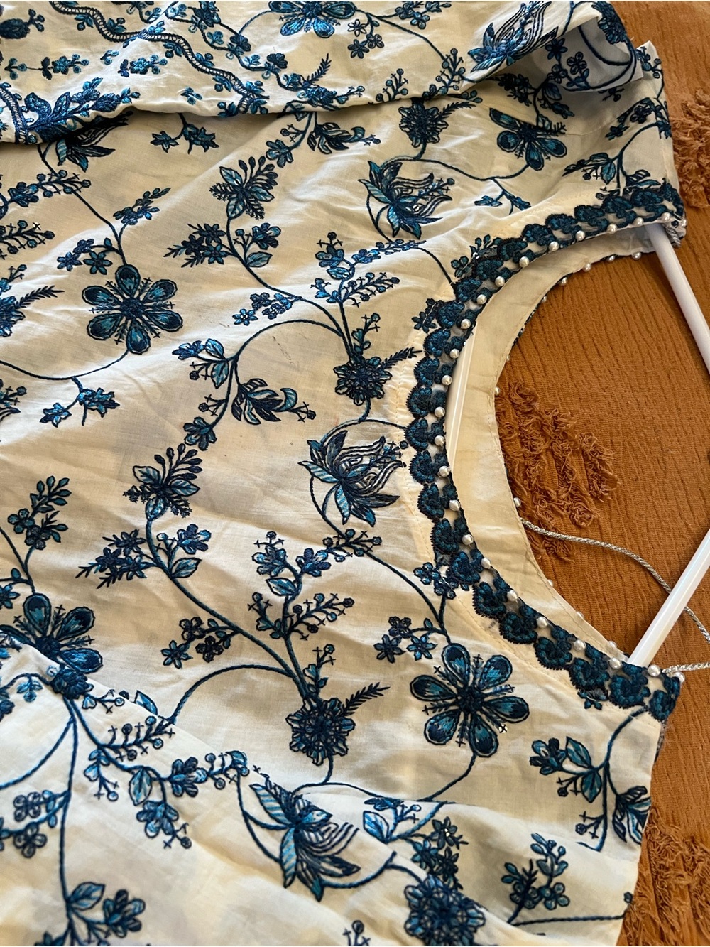 Elegant Blue & White Floral Maxi Dress with Sheer Dupatta brand Faiza saqlain - Picture 13 of 17